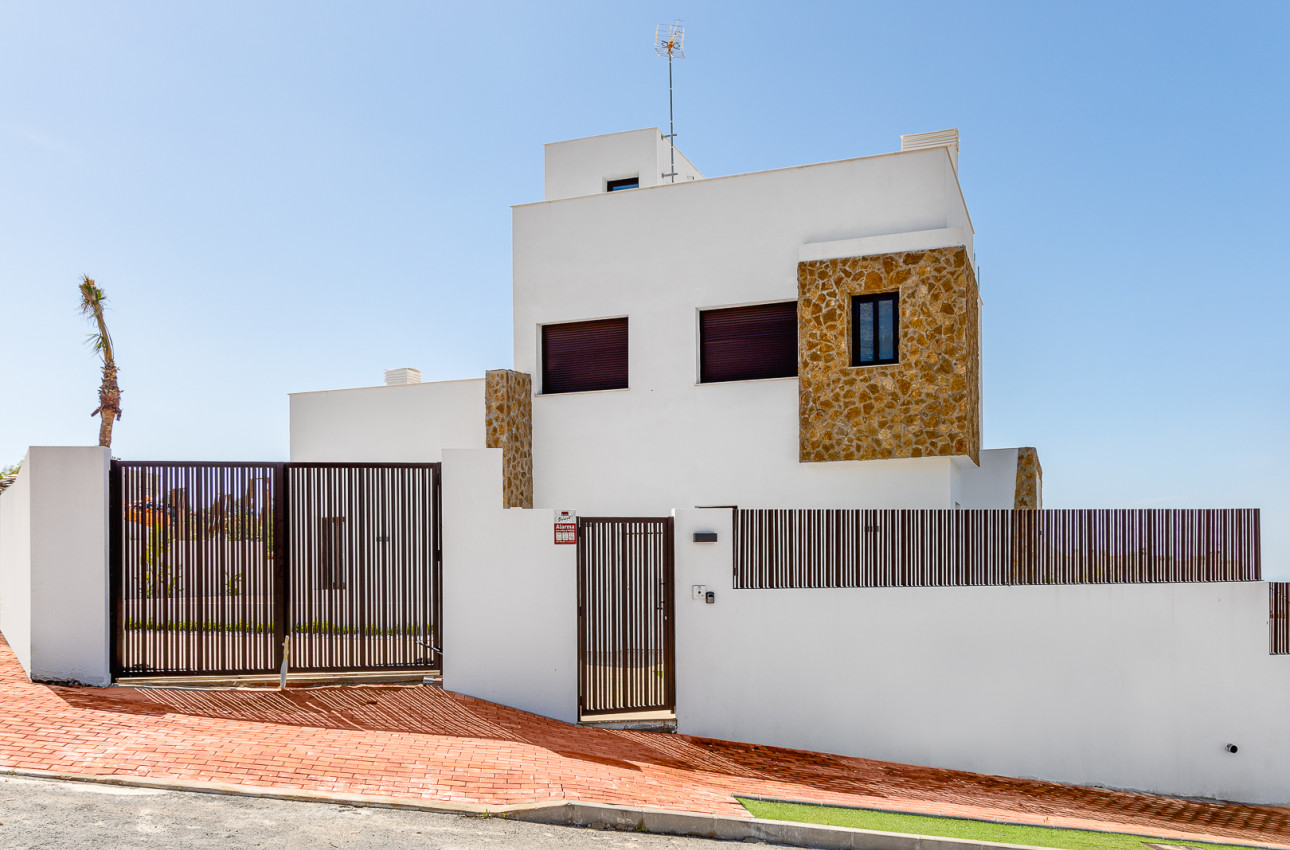 Obra nueva - Chalet independiente -
Finestrat - 03509