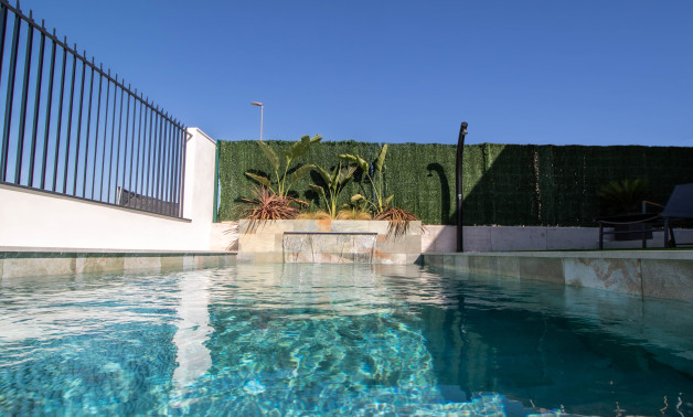 Obra nueva - Chalet independiente -
Finestrat - 03509