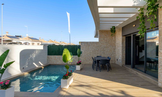 Obra nueva - Duplexes -
Los Montesinos - 03187