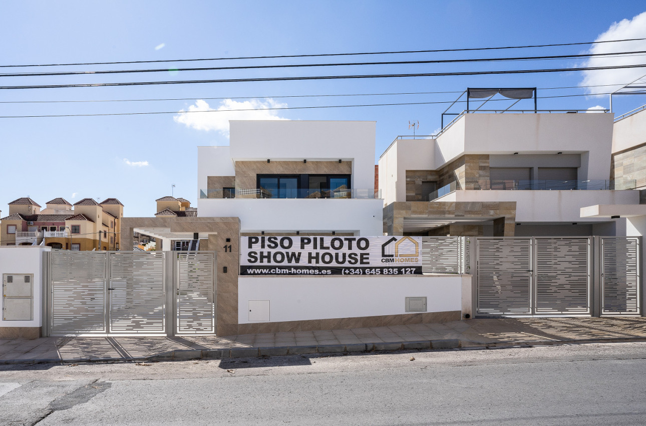 Obra nueva - Villas -
San Miguel de Salinas - 03189