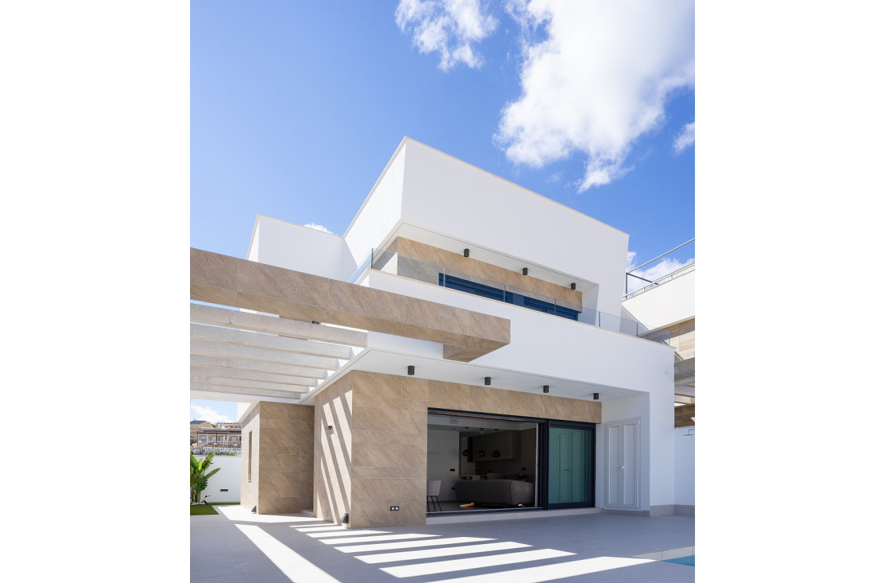 Obra nueva - Villas -
San Miguel de Salinas - 03189