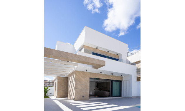 Obra nueva - Villas -
San Miguel de Salinas - 03189