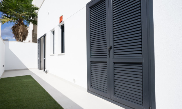 Obra nueva - Villas -
San Miguel de Salinas - 03189