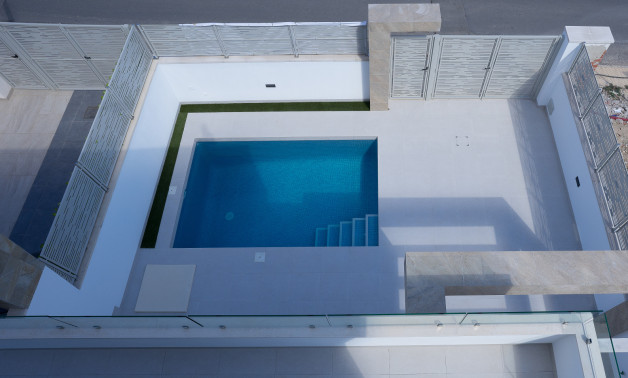 Obra nueva - Villas -
San Miguel de Salinas - 03189