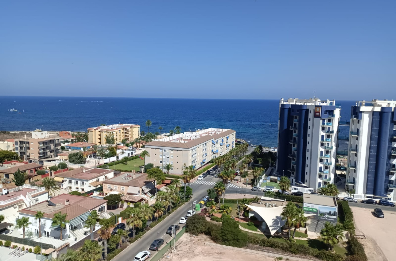 Новое здание - Áticos -
Torrevieja - 03189