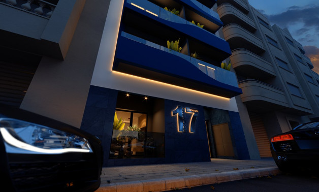 Obra nueva - Apartamentos -
Torrevieja - Calle Beniajan, 15