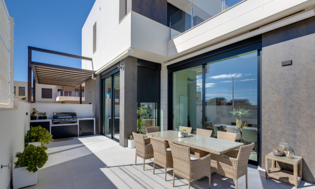 New Build - Chalet independiente -
Pilar de la Horadada
