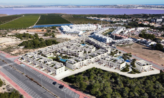 Obra nueva - Bungalows -
Torrevieja