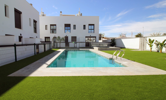 New Build - Adosados -
Pilar de la Horadada