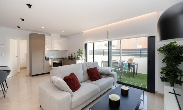 Краткосрочная аренда - Villa -
La Marina - El Pinet