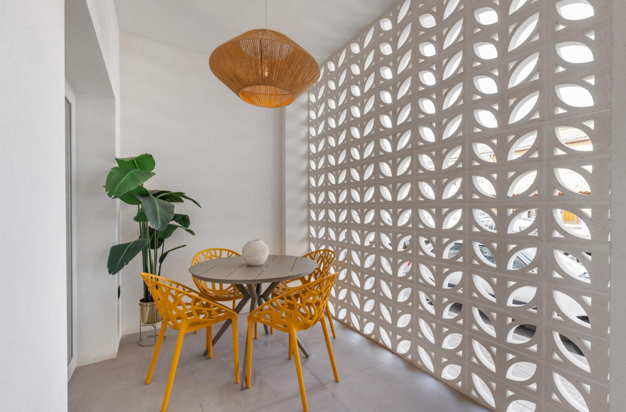 Short Term Rental - Apartment -
Torrevieja - Playa Los Naufragos