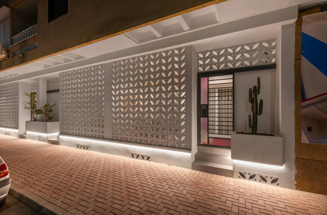 Short Term Rental - Apartment -
Torrevieja - Playa Los Naufragos