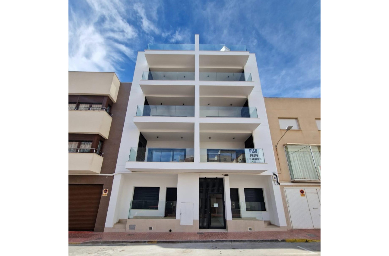 Short Term Rental - Penthouse -
Guardamar del Segura - Pueblo