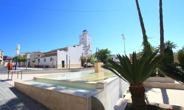 Alquiler a corto plazo - Villa -
Benijofar - Pueblo