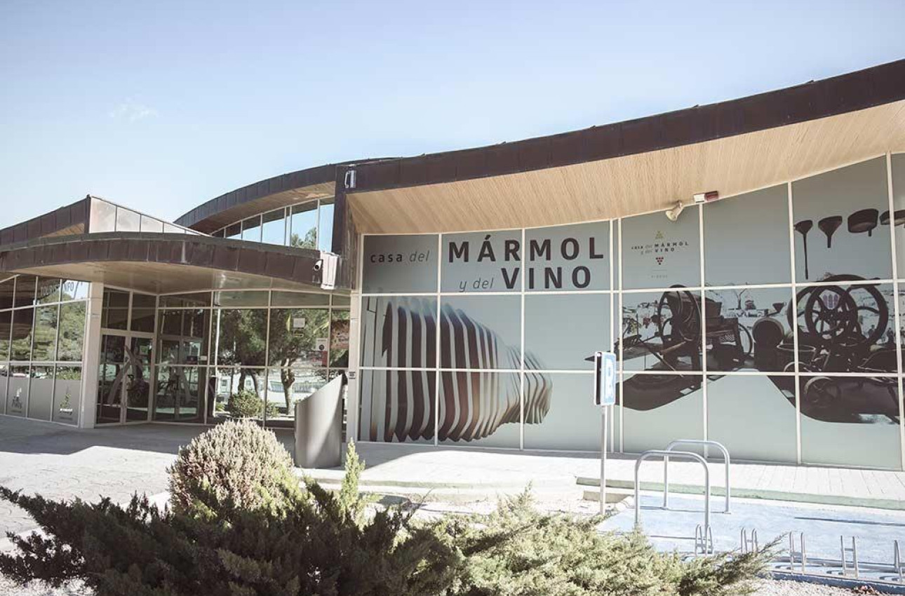 Alquiler a corto plazo - Villa -
Pinoso - Lel