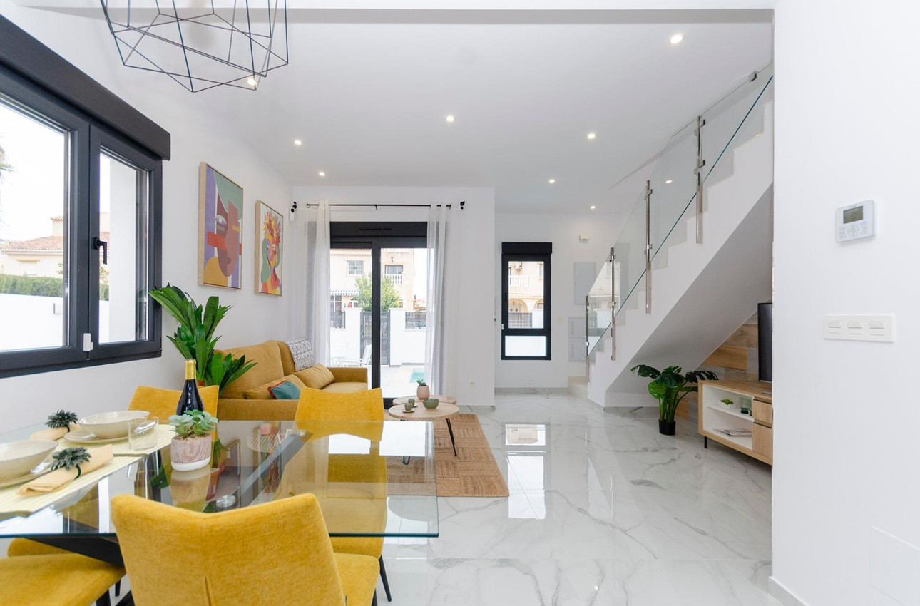 Short Term Rental - Villa -
Torrevieja - Torretas