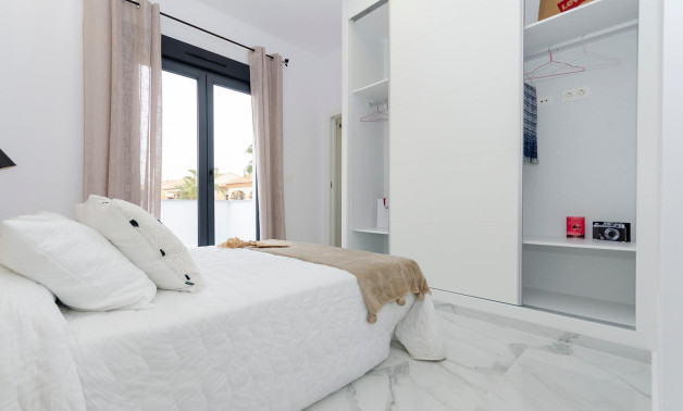 Short Term Rental - Villa -
Torrevieja - Torretas