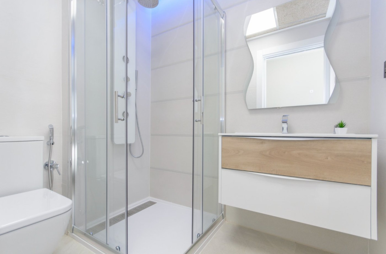 Alquiler a corto plazo - Bungalow -
Torrevieja - Los Balcones