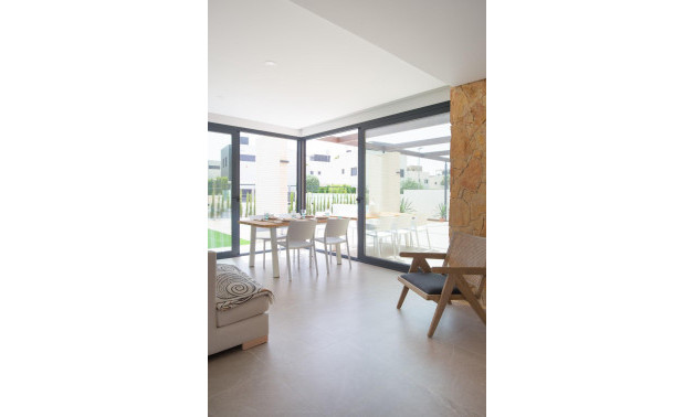 Alquiler a corto plazo - Villa -
Orihuela Costa - Campoamor