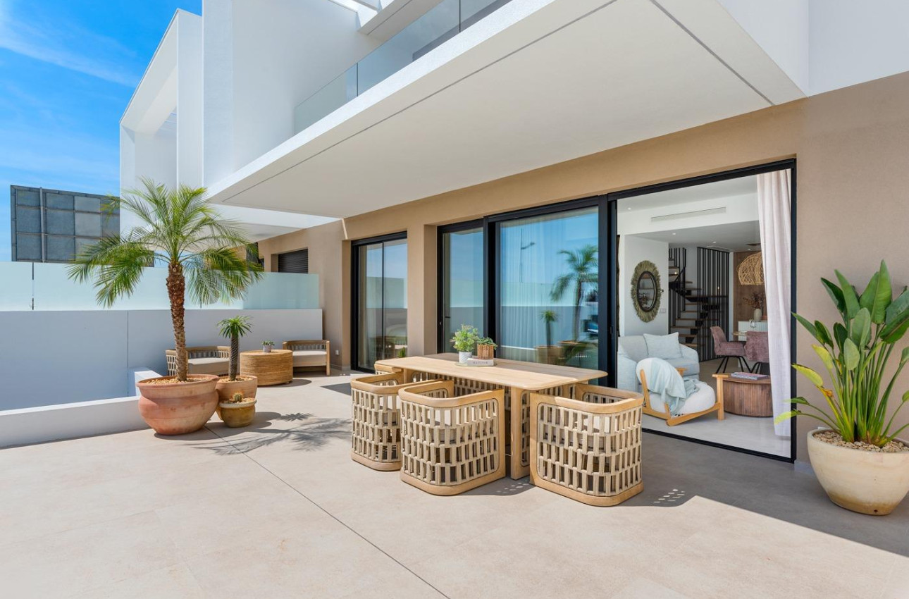 Alquiler a corto plazo - Town House -
Dolores - Sector 3