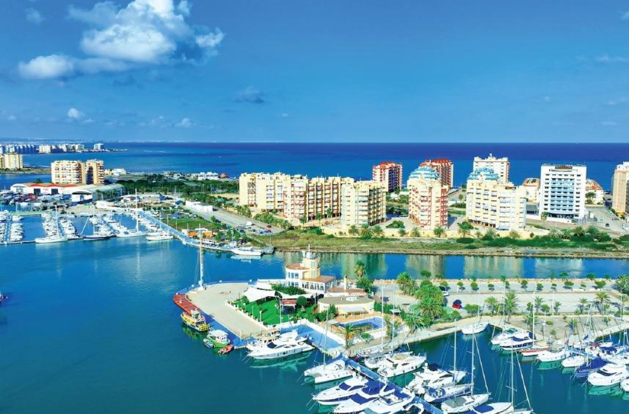 Alquiler a corto plazo - Town House -
La Manga del Mar Menor - La Manga