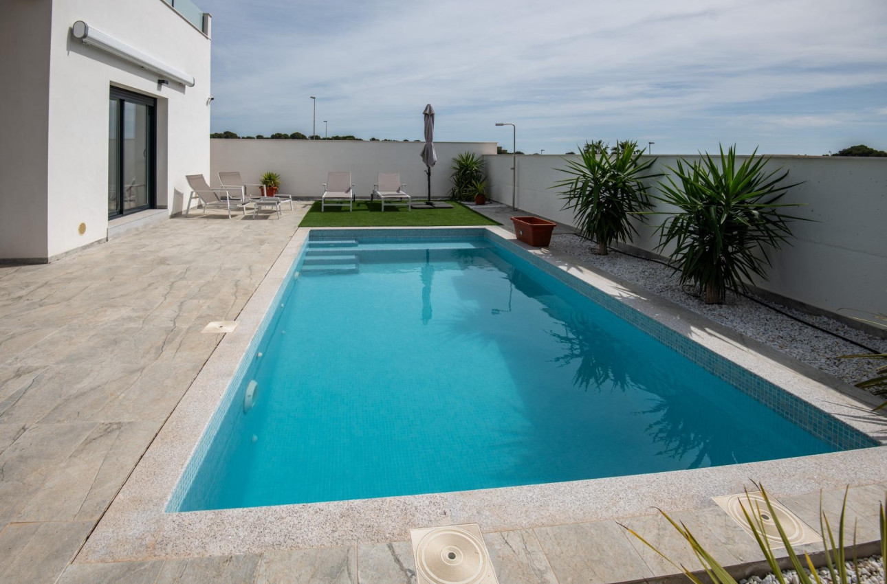 Short Term Rental - Villa -
Pilar de la Horadada - Pinar de Campoverde