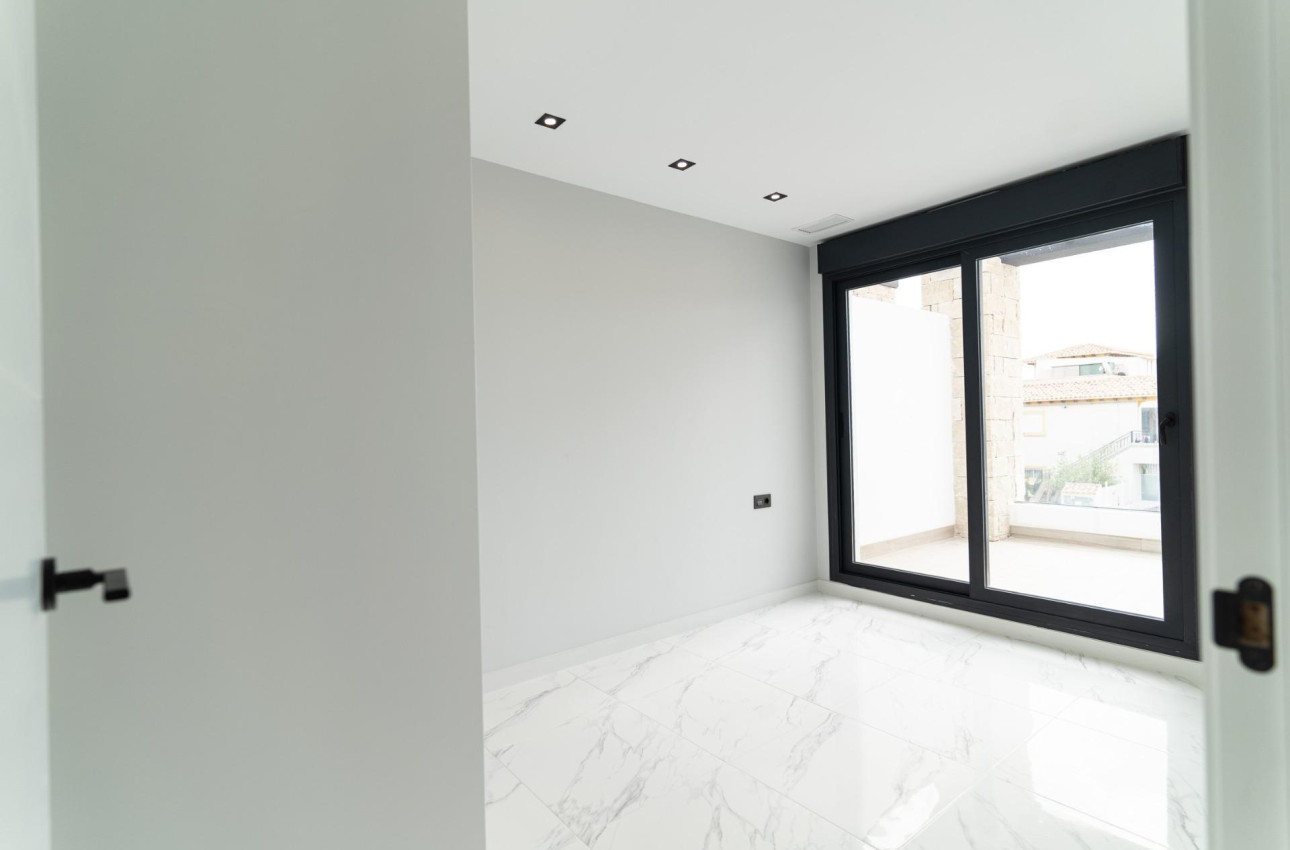 Short Term Rental - Villa -
Orihuela Costa - Punta Prima