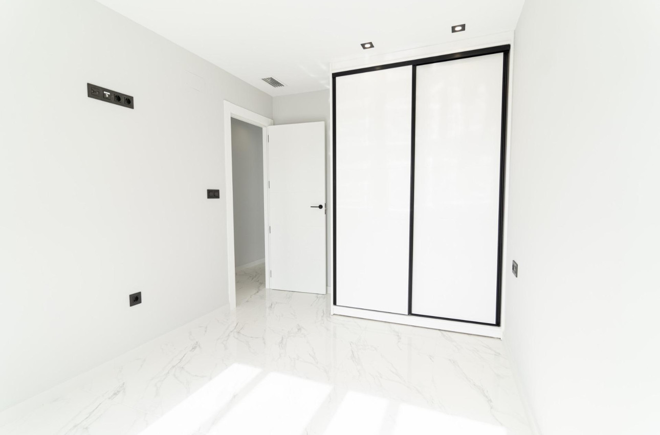 Short Term Rental - Villa -
Orihuela Costa - Punta Prima