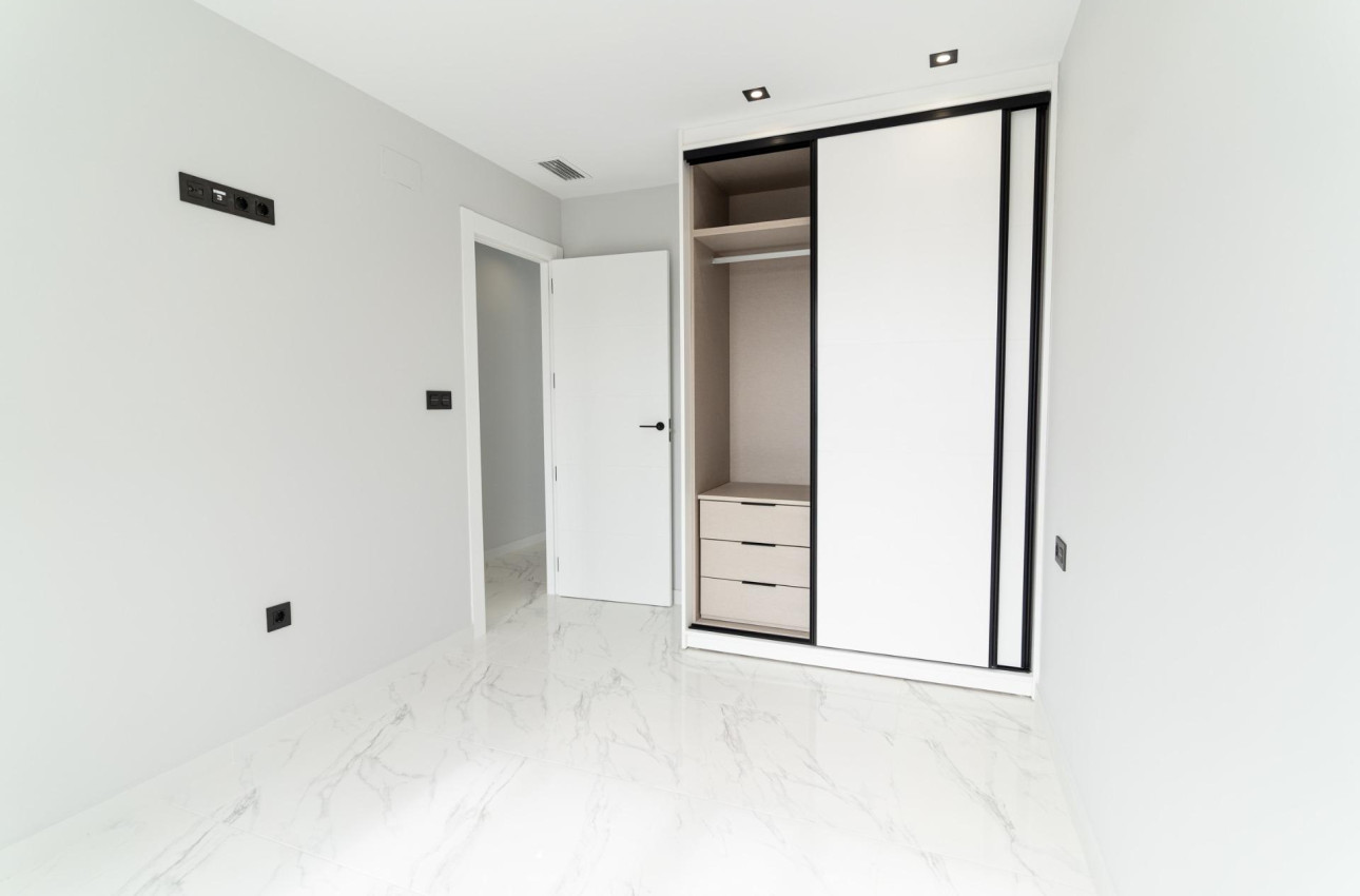 Short Term Rental - Villa -
Orihuela Costa - Punta Prima