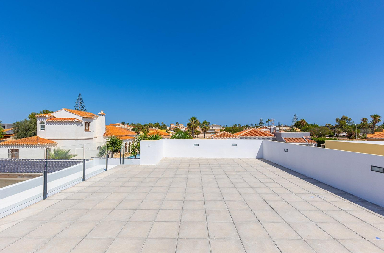 Short Term Rental - Villa -
Torrevieja - Los Balcones