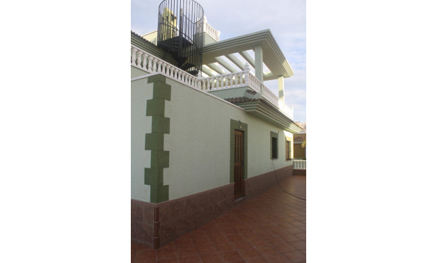 Краткосрочная аренда - Villa -
Torrevieja - Los Altos
