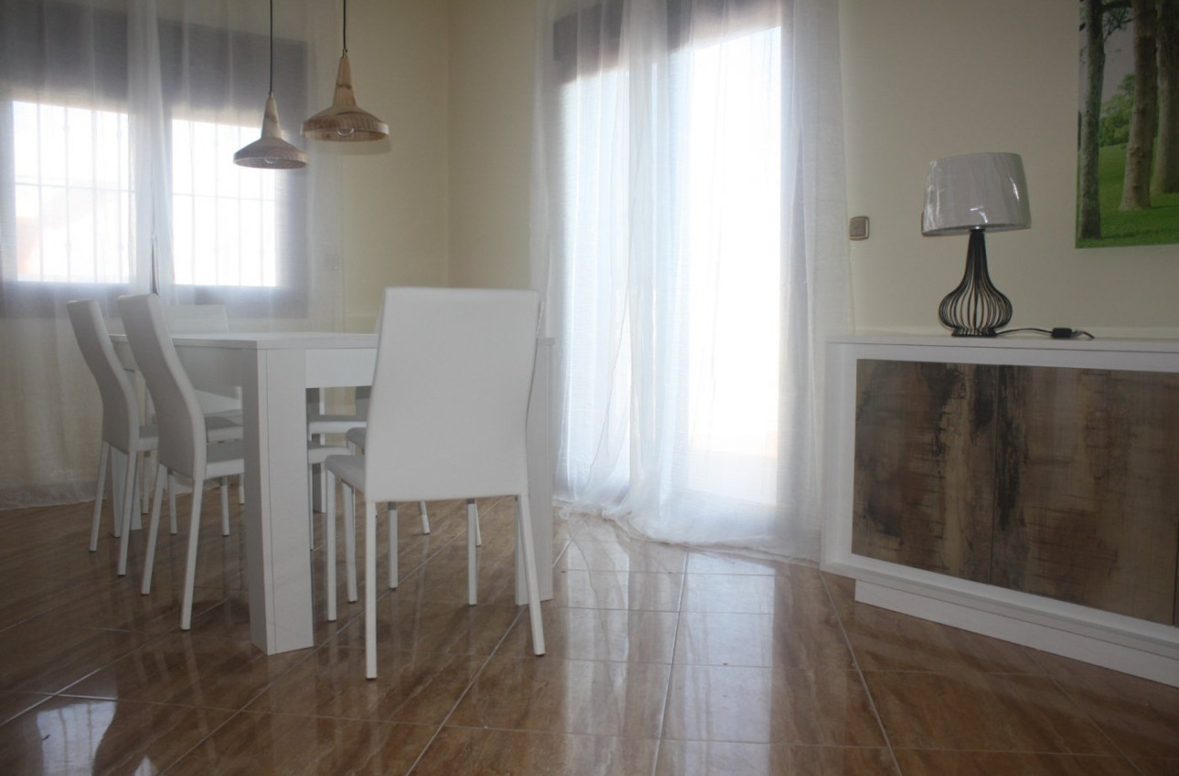 Краткосрочная аренда - Villa -
Torrevieja - Los Altos