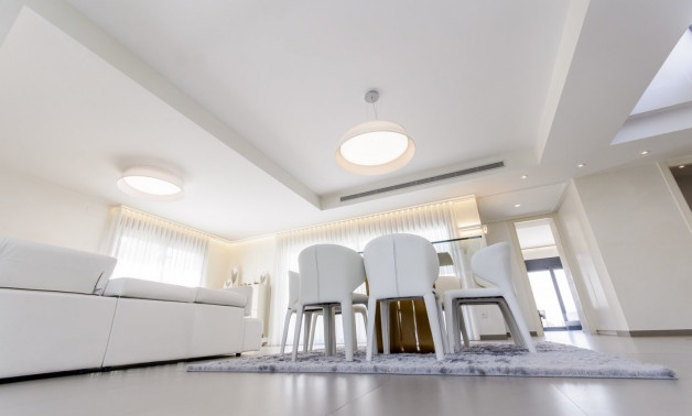 Краткосрочная аренда - Villa -
Orihuela Costa - Campoamor