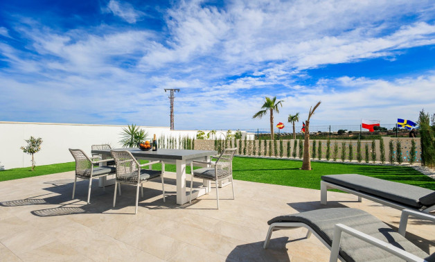 Краткосрочная аренда - Villa -
Pilar de la Horadada - Lo Romero Golf