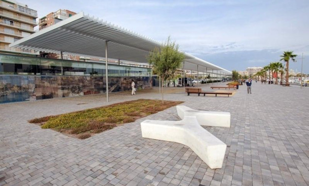 Alquiler a corto plazo - Ático -
Santa Pola - Playa Tamarit