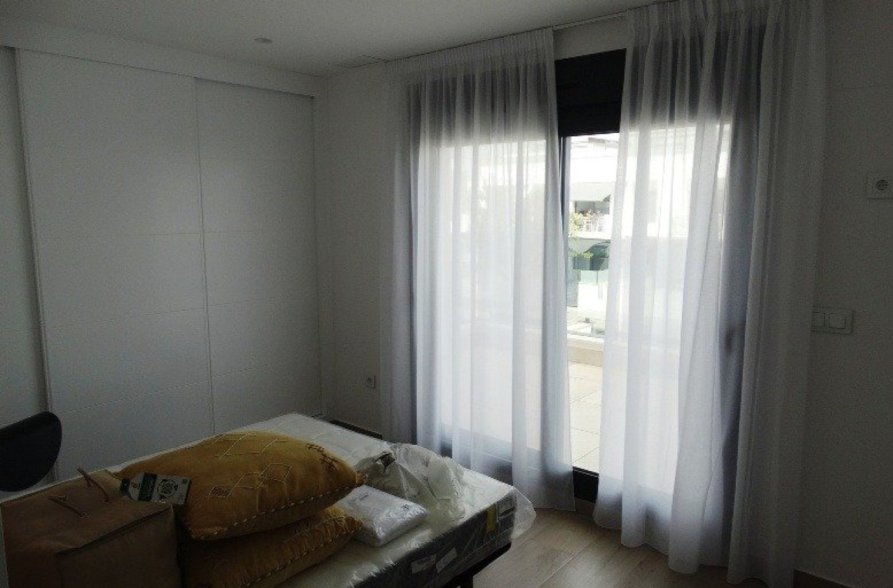 Short Term Rental - Villa -
Pilar de la Horadada - pueblo