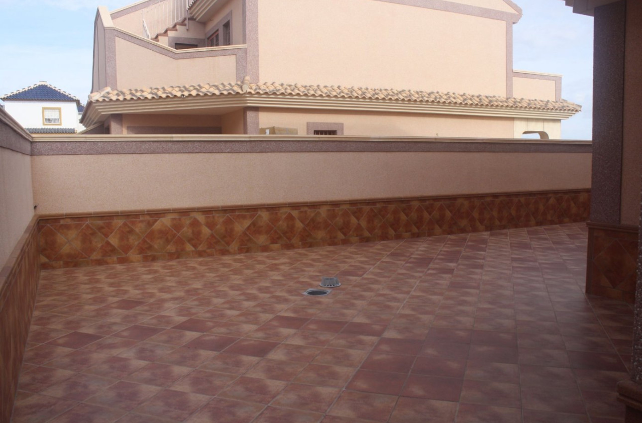 Краткосрочная аренда - Town House -
Torrevieja - Los Altos