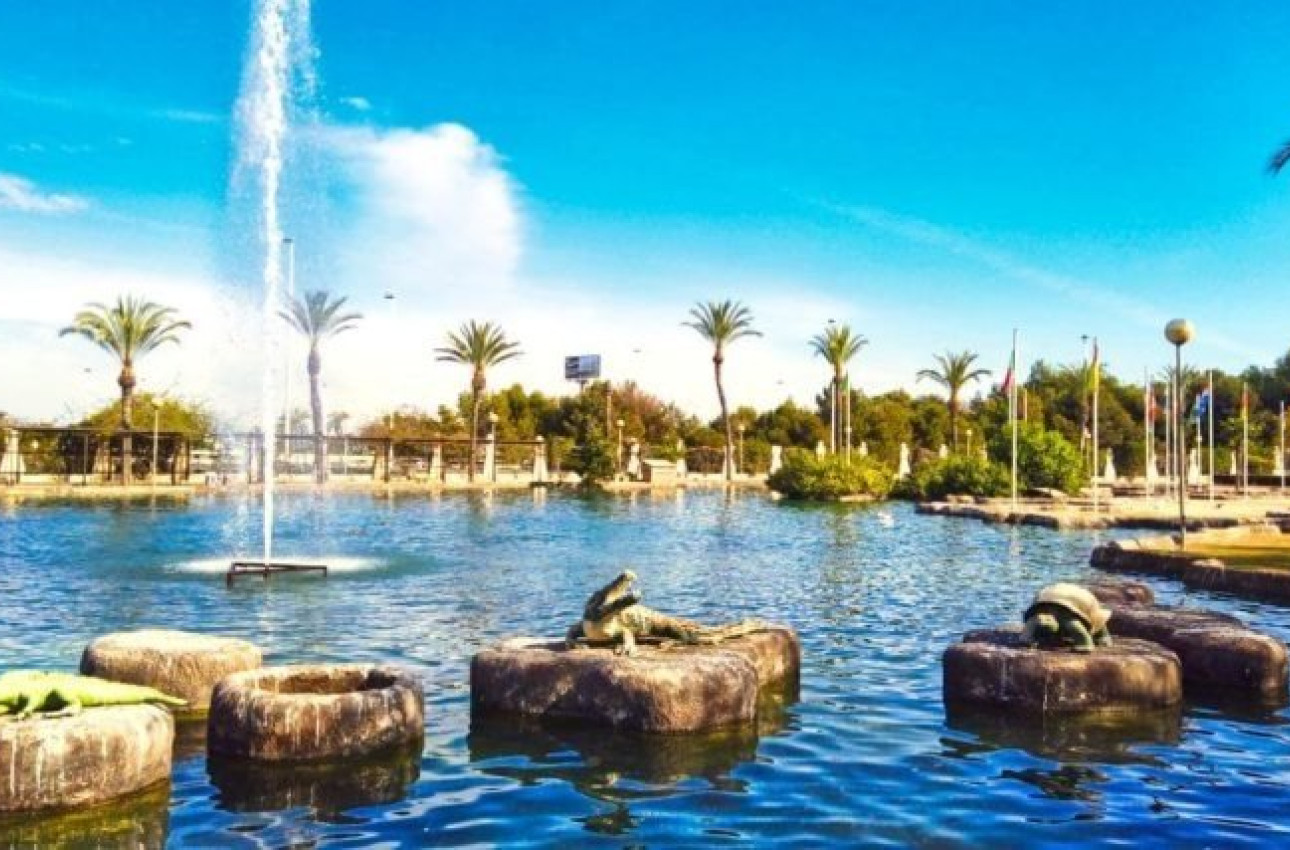 Short Term Rental - Villa -
Torrevieja - Aguas Nuevas