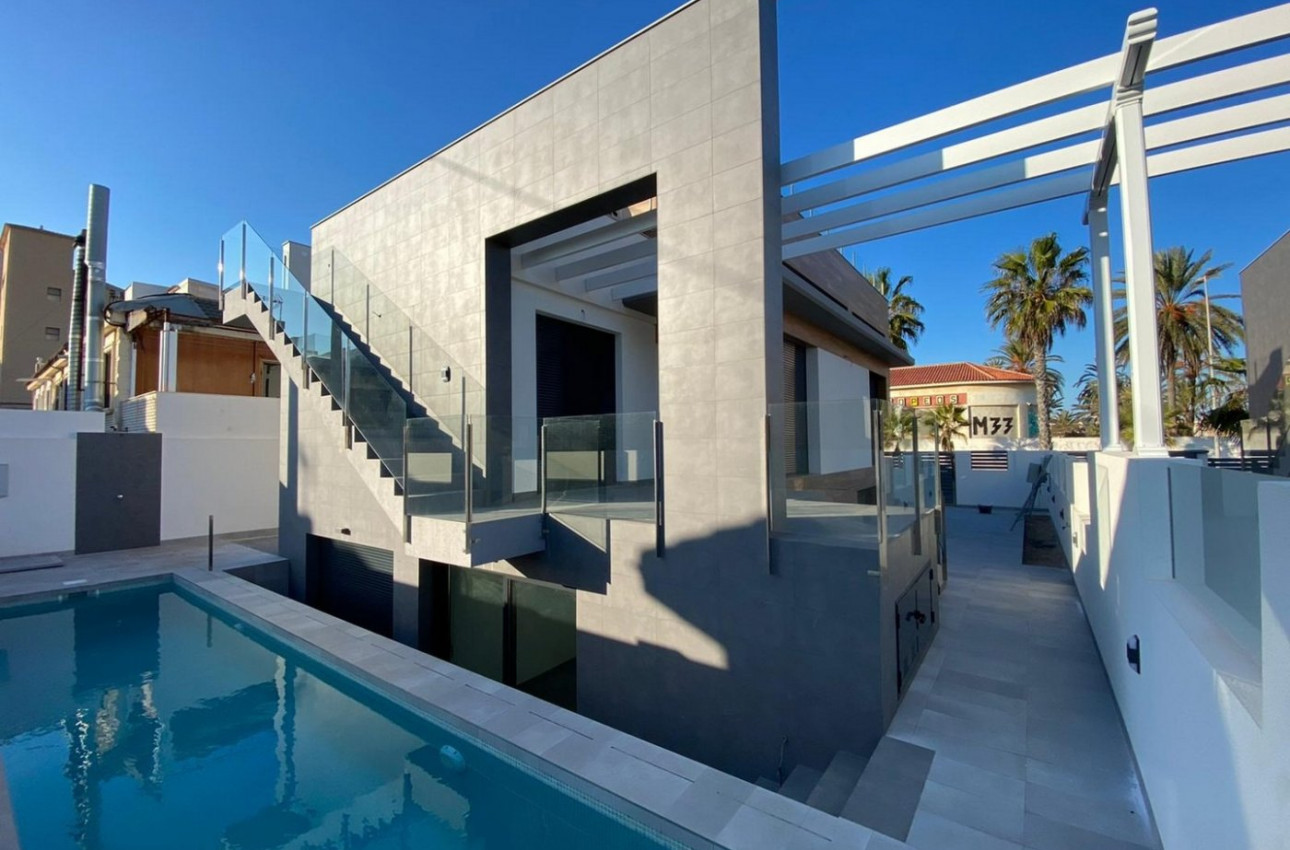 Short Term Rental - Villa -
Torrevieja - La Mata