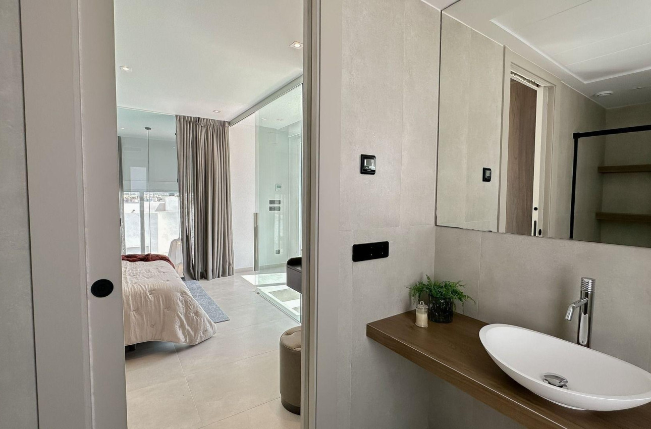 Alquiler a corto plazo - Villa -
Algorfa - La Finca Golf