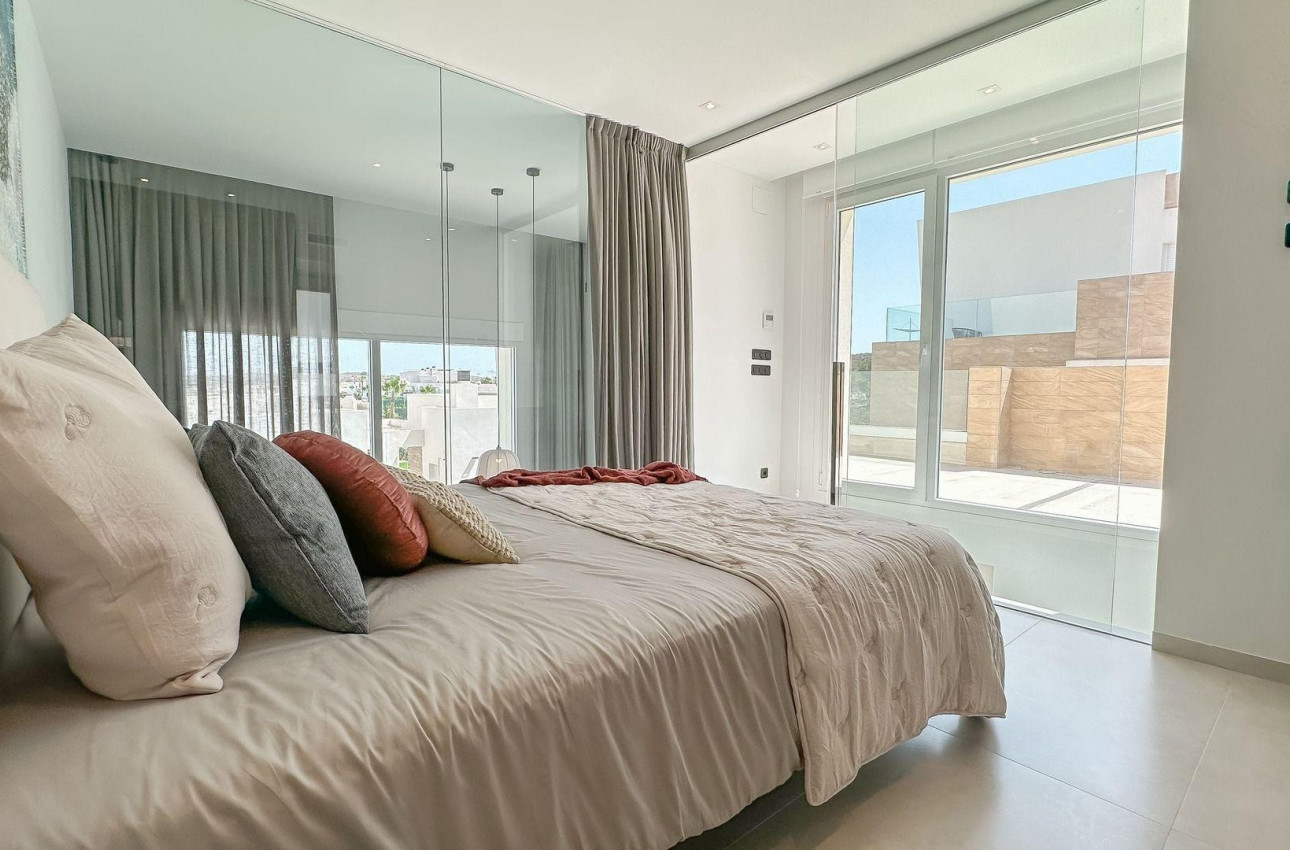 Alquiler a corto plazo - Villa -
Algorfa - La Finca Golf