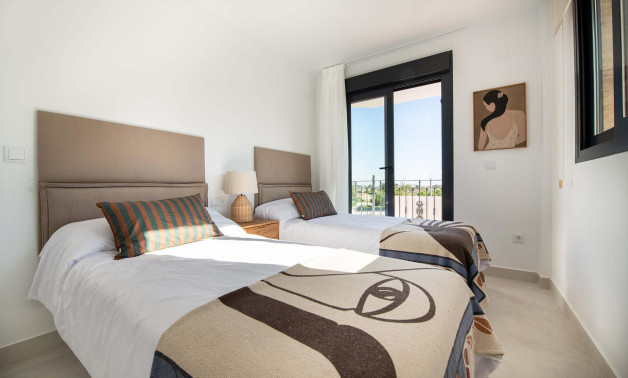 Short Term Rental - Town House -
Cox - San Fernando