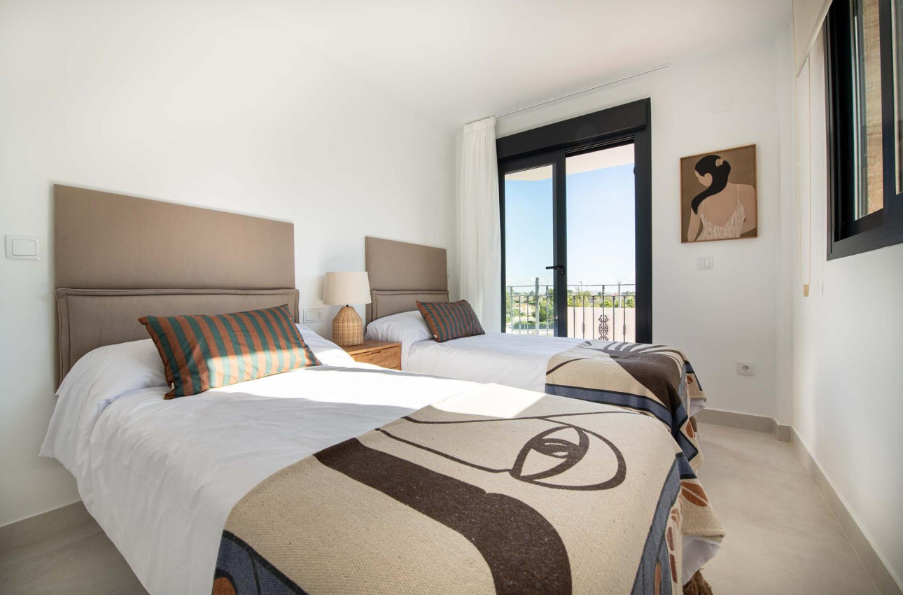 Short Term Rental - Bungalow -
Cox - San Fernando