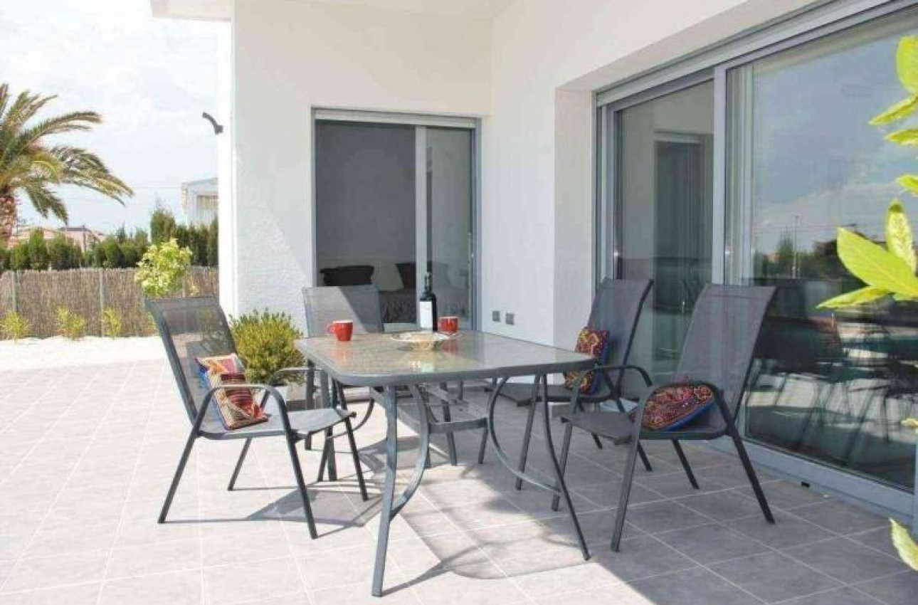 Short Term Rental - Villa -
Rafal - polideportivo