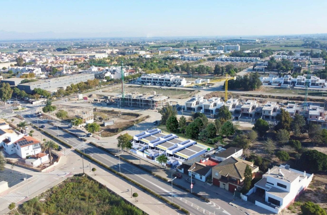 Short Term Rental - Town House -
Dolores - Sector 3