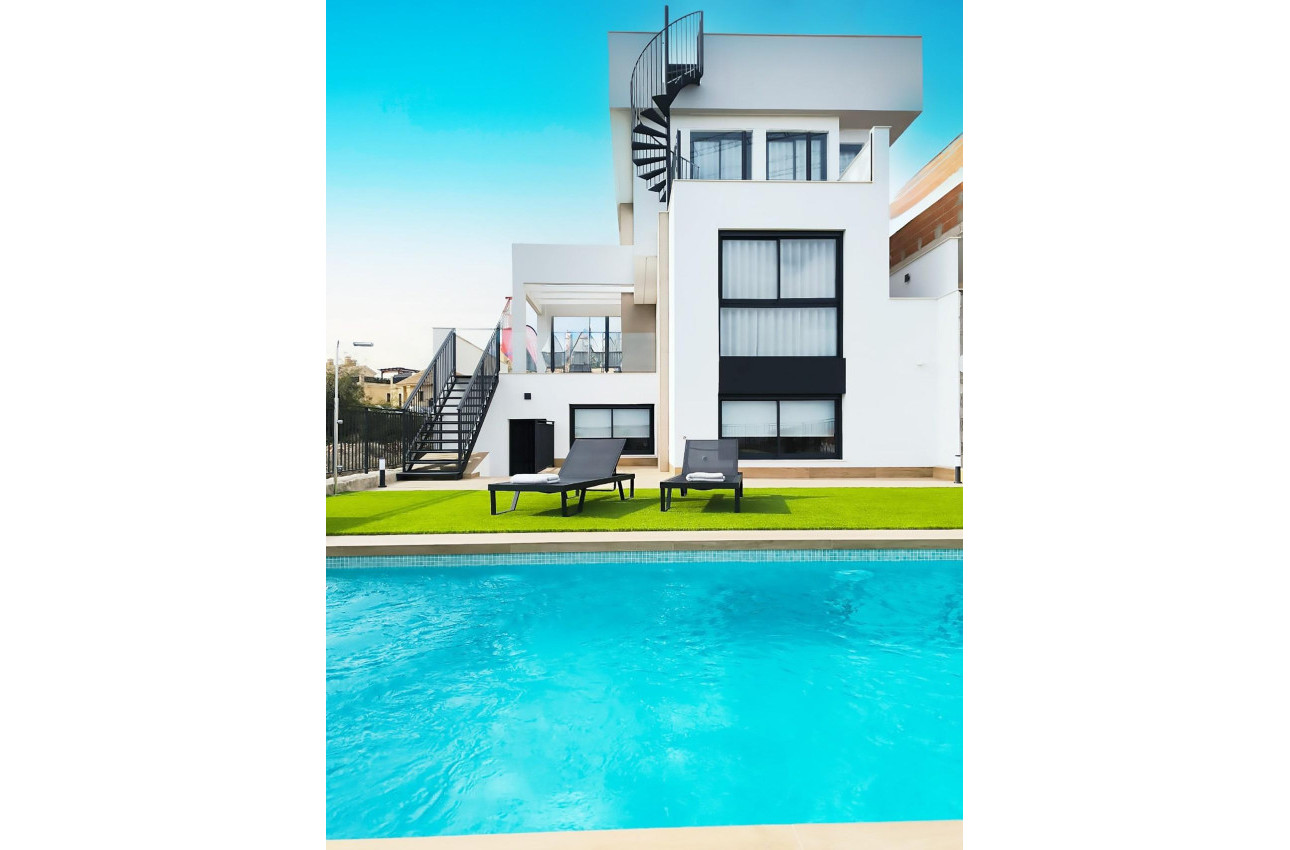 Краткосрочная аренда - Villa -
Algorfa - La Finca Golf