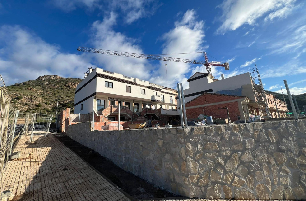 New Build - Town House -
La Union - centro