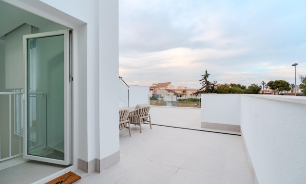 Новое здание - Villa -
Los Alcazares - Torre del Rame