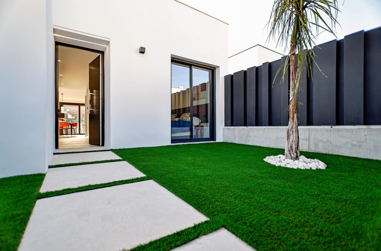 Новое здание - Villa -
Molina De Segura - Urb. La Quinta