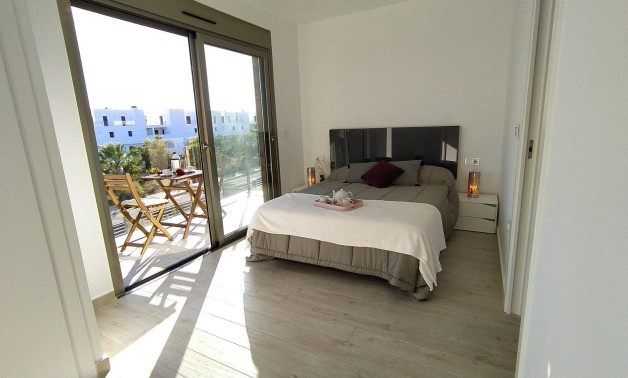 Новое здание - Villa -
Orihuela Costa - PAU 8